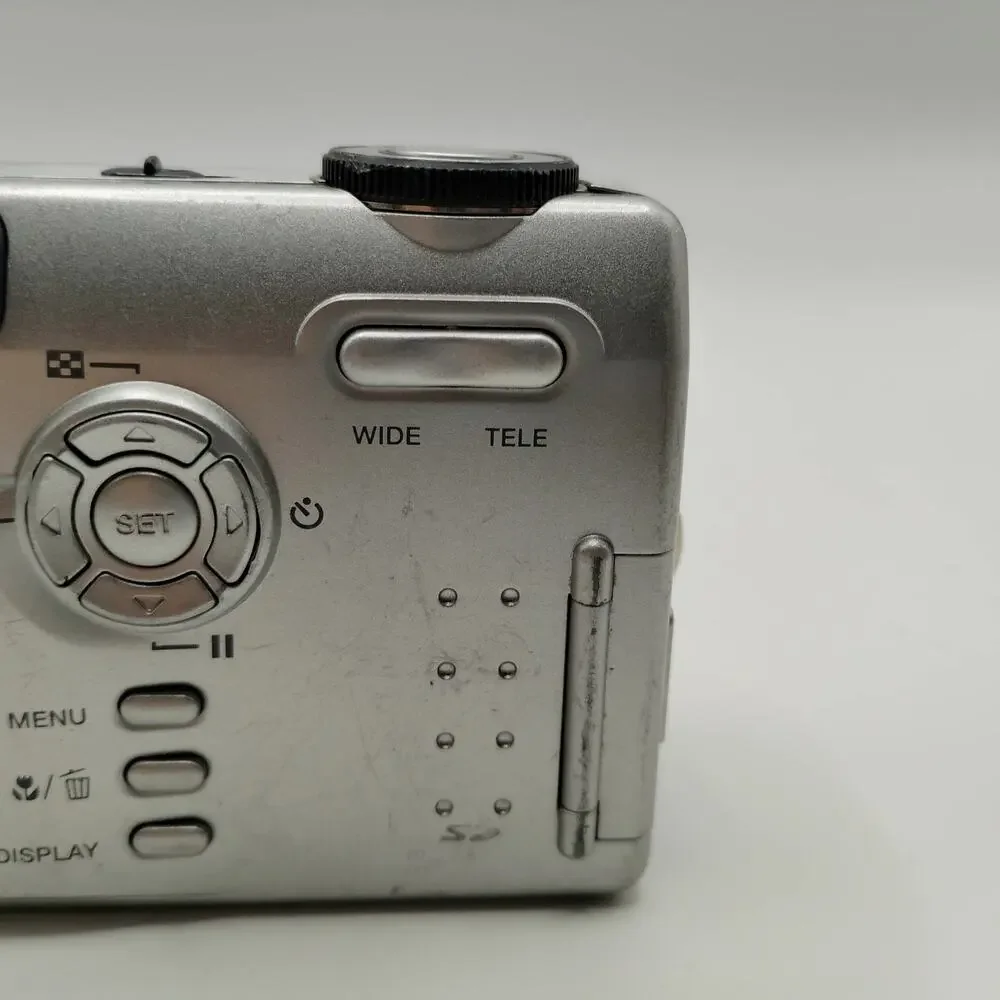 Konica Revio KD-3300 3.1MP Digital Camera Parts Repair No Power